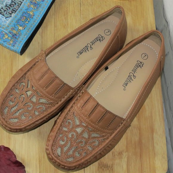 NWOT-Neutral brown loafers | 7 - Picture 1 of 6